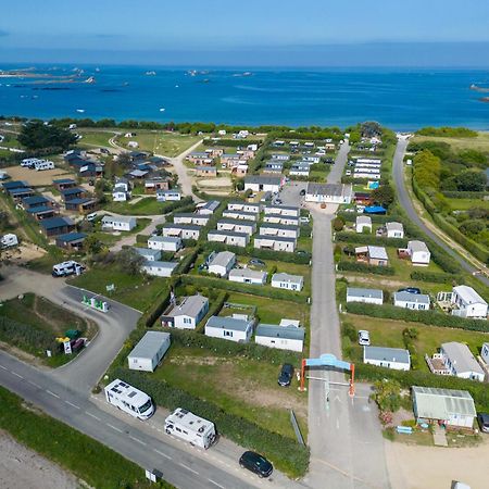 Mobil Home Xxl 4 Chambres - Camping La Pointe De 로스코프 외부 사진